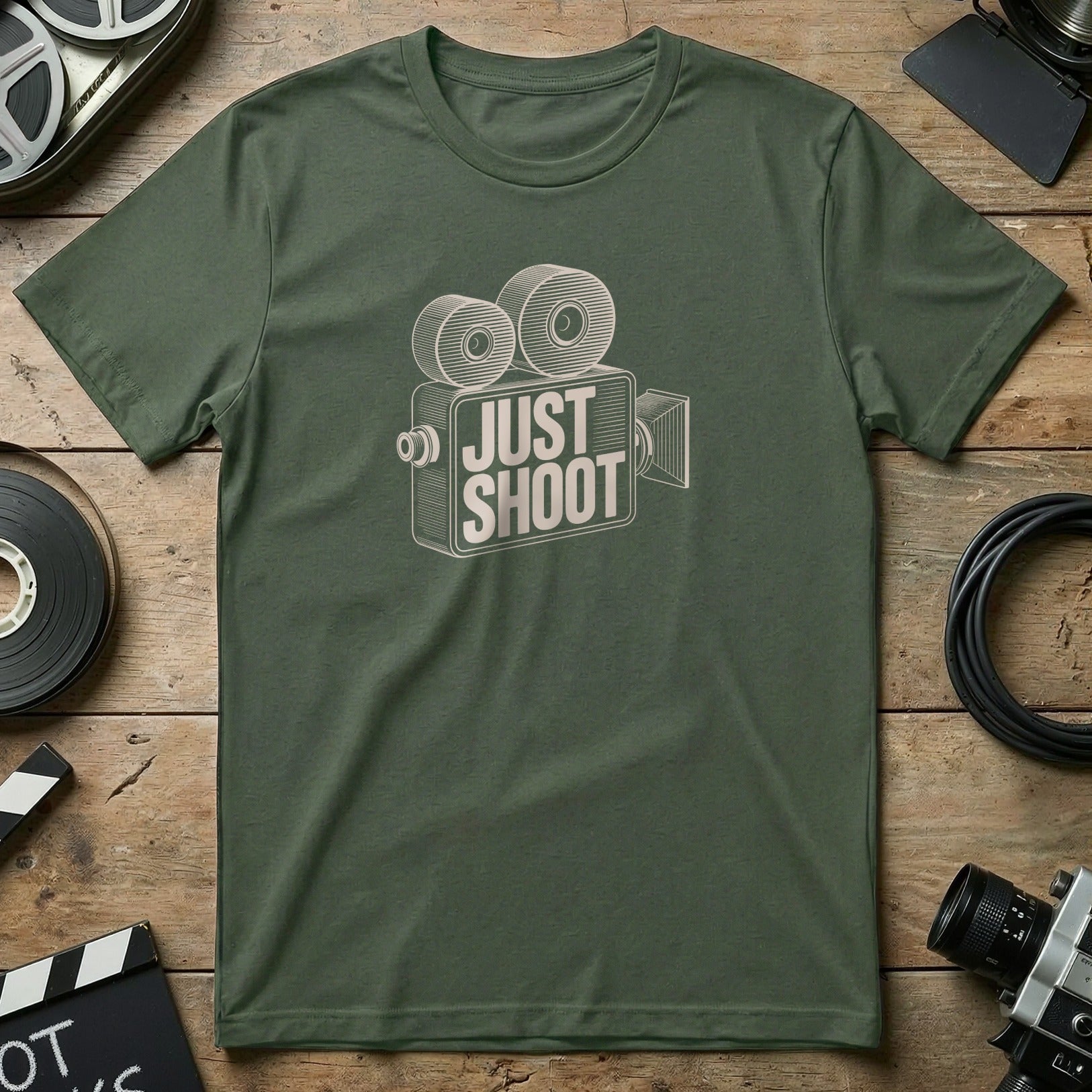 Just Shoot Retro Camera Design Graphic T-shirt